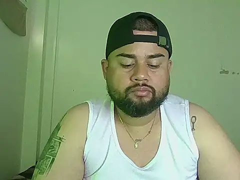 GABRIELGARCIA1313 online show from August 3, 2:54 pm