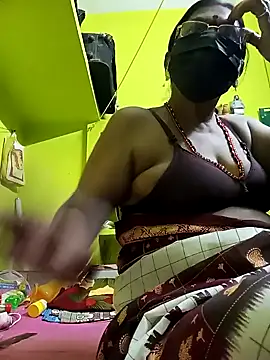 Snapshot of Tamil_yamuna_hindi chatting on December 11, 11:19 am Tamil yamuna hindi online show from December 11, 11:19 am