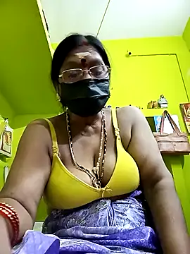 Snapshot of Tamil_yamuna_hindi chatting on February 6, 5:51 pm Tamil yamuna hindi online show from February 6, 5:51 pm