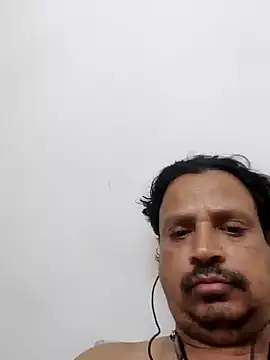 Snapshot of Raj1043 chatting on January 17, 8:11 pm Raj1043 online show from January 17, 8:11 pm