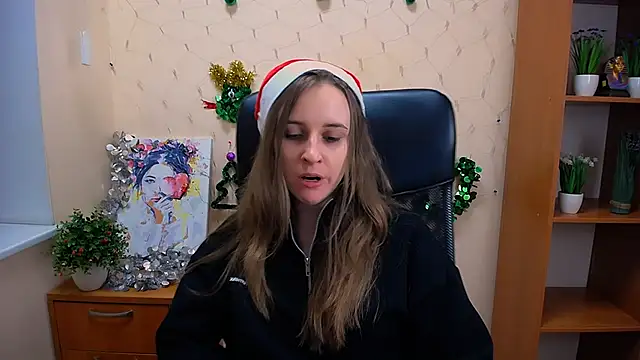  Nicole new online show from December 7, 3:30 pm