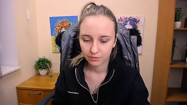  Nicole new online show from February 24, 12:37 pm