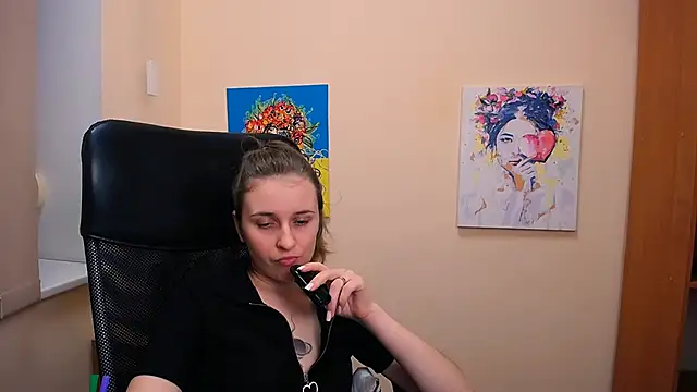  Nicole new online show from March 14, 3:36 pm