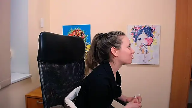  Nicole new online show from March 14, 6:39 pm