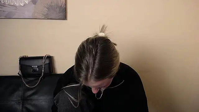  Nicole new online show from December 19, 2:46 pm