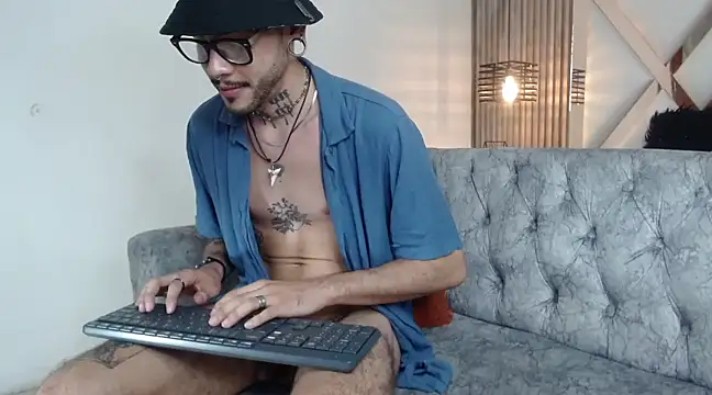 MurdockH online show from March 22, 8:29 am