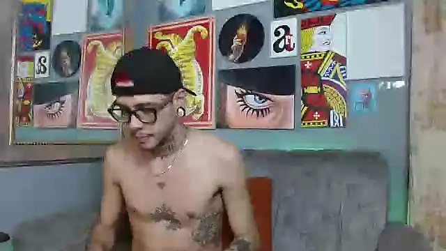 MurdockH online show from September 17, 4:14 am