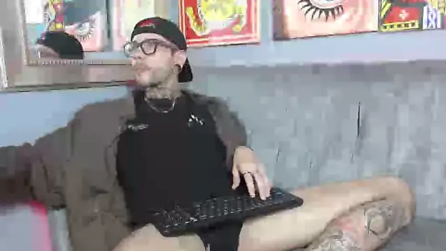 MurdockH online show from September 22, 2:24 am