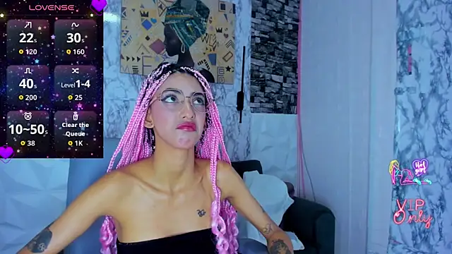 Queen Cuarxxo online show from April 11, 12:26 am