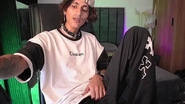 DemonKush-- online show from May 24, 4:17 am