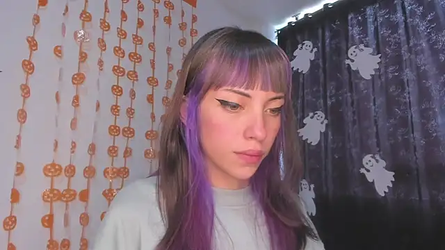 MiaGoth  online show from October 19, 2:40 pm