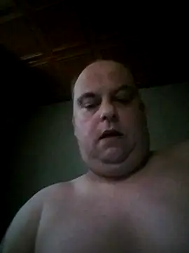 Snapshot of bigi441980 chatting on September 20, 5:19 am bigi441980 online show from September 20, 5:19 am