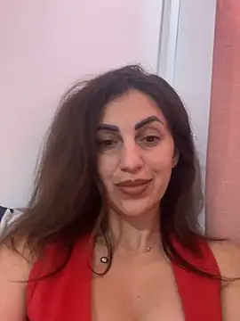 EmaSkyes online show from November 13, 7:51 am