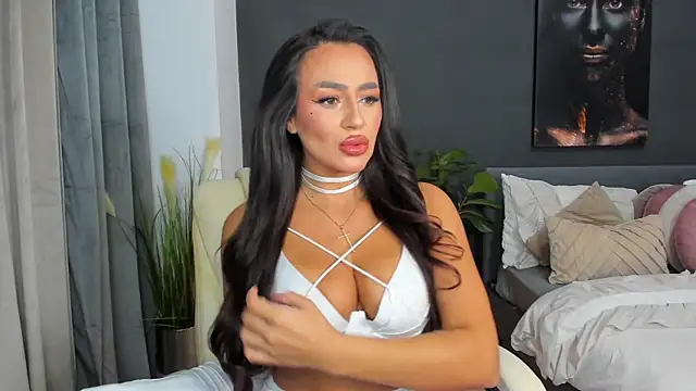Snapshot of Sonia__Rey chatting on September 9, 6:40 pm Sonia  Rey online show from September 9, 6:40 pm