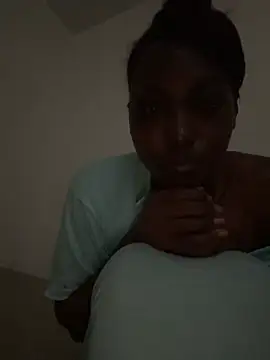 Snapshot of honeybrow chatting on March 2, 9:54 pm honeybrow online show from March 2, 9:54 pm