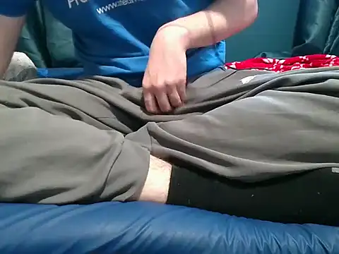 Snapshot of krissraw chatting on October 26, 7:03 am krissraw online show from October 26, 7:03 am