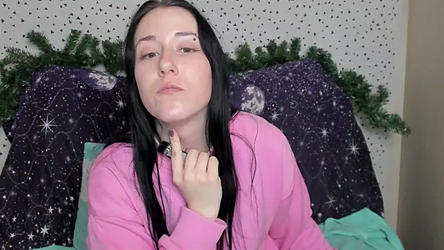 adell berry online show from December 15, 8:19 am