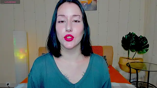 adell berry online show from September 18, 2:35 am