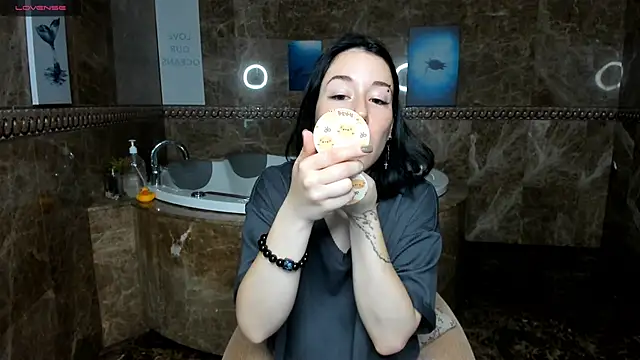 adell berry online show from October 4, 2:42 am