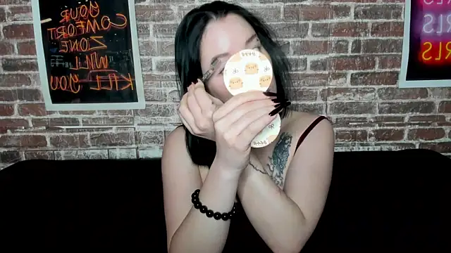 adell berry online show from February 13, 5:20 pm