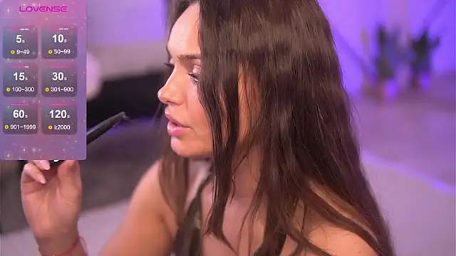 EmilyJuarez online show from April 3, 11:41 am