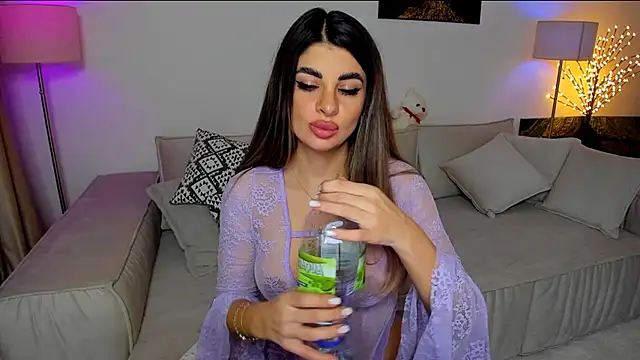 Queenofyouredreams online show from January 13, 1:13 am