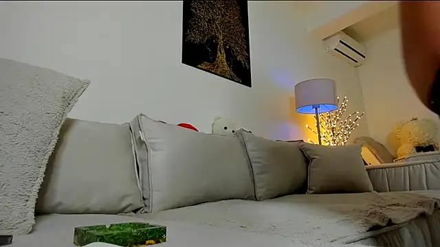 Queenofyouredreams online show from February 2, 10:28 pm