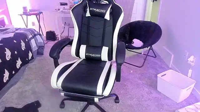 Snapshot of mollygordan chatting on October 14, 3:07 am mollygordan online show from October 14, 3:07 am