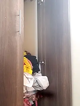 Snapshot of BriannaVincent chatting on December 3, 4:09 am BriannaVincent online show from December 3, 4:09 am