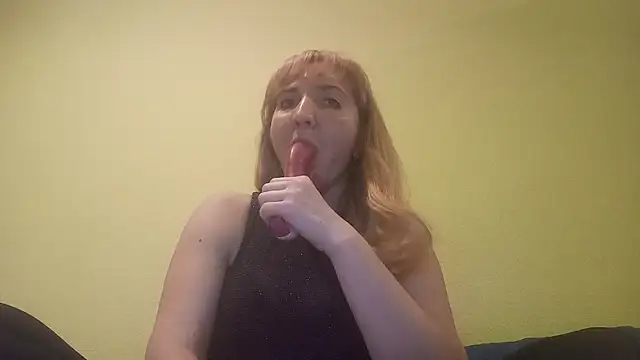 EstrellaWalters online show from December 26, 2:37 pm