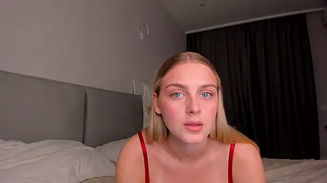 Snapshot of pretty_girlnextdoor chatting on August 2, 7:12 pm pretty girlnextdoor online show from August 2, 7:12 pm
