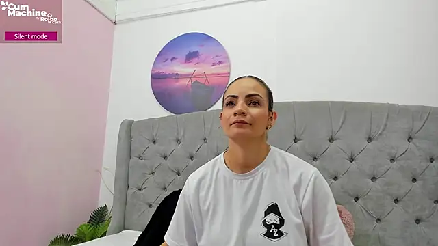 Snapshot of Valesskahall chatting on November 11, 12:16 pm Valesskahall online show from November 11, 12:16 pm