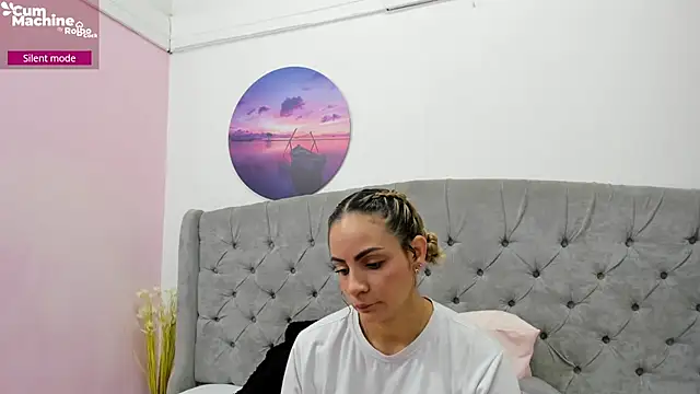 Snapshot of Valesskahall chatting on November 22, 11:09 am Valesskahall online show from November 22, 11:09 am