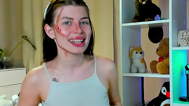 Snapshot of callmetori chatting on December 11, 5:15 pm callmetori online show from December 11, 5:15 pm