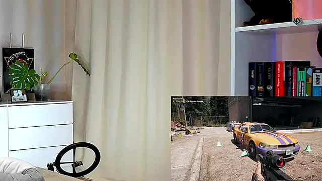 Snapshot of callmetori chatting on December 29, 2:21 pm callmetori online show from December 29, 2:21 pm