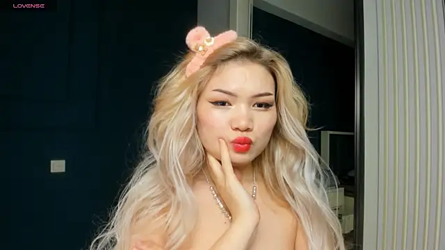 Xiao Mei  online show from December 11, 5:32 am