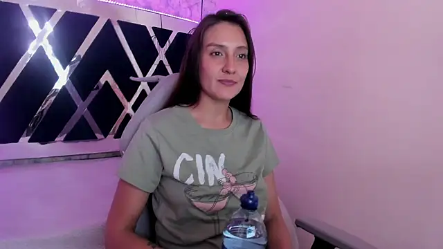  alaia collway  online show from February 3, 3:17 pm