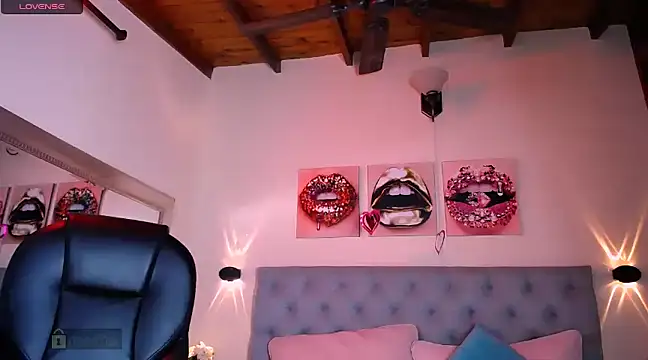 Snapshot of ASHLIE_DIXON1 chatting on March 17, 7:26 pm ASHLIE DIXON1 online show from March 17, 7:26 pm