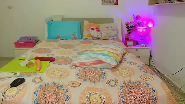 Kendralove31xxx online show from December 24, 4:55 am