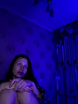 Snapshot of Starry_Siren chatting on December 2, 8:11 pm Starry Siren online show from December 2, 8:11 pm