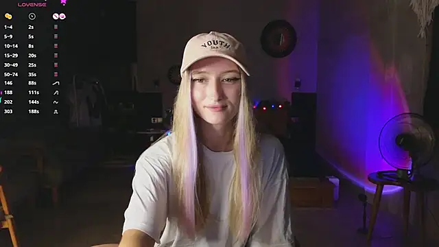 adele lyv online show from January 30, 2:47 pm