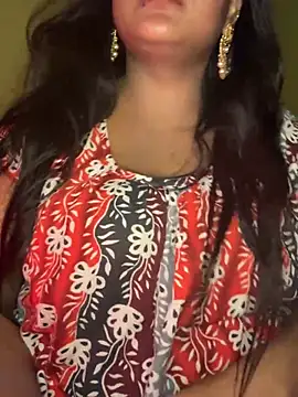 Snapshot of Ayesha_mahi chatting on July 18, 7:28 pm Ayesha mahi online show from July 18, 7:28 pm