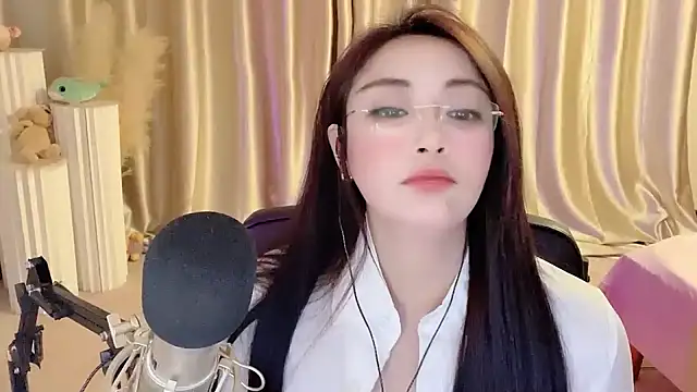 Daisy-77 online show from February 23, 8:55 pm