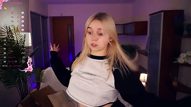 ZaraCreedon online show from January 17, 7:38 pm