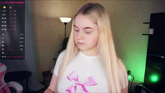 ZaraCreedon online show from January 29, 7:53 pm