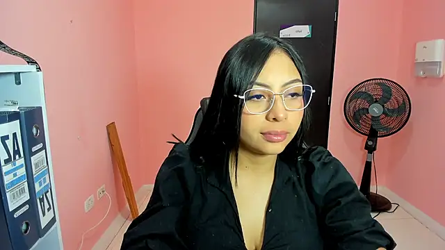 AlanaPetterson online show from December 7, 12:56 pm