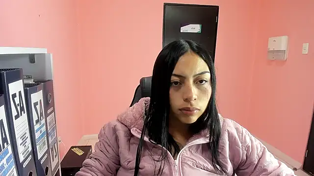 AlanaPetterson online show from February 8, 1:33 pm