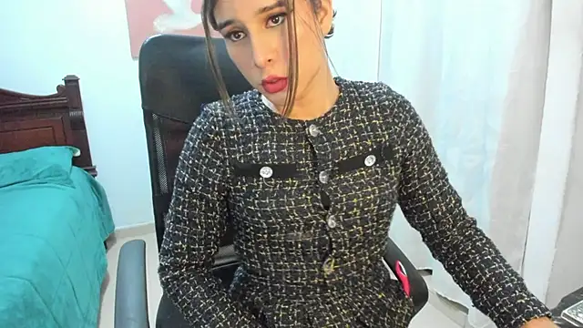 misstresbigcockts online show from November 12, 10:48 am