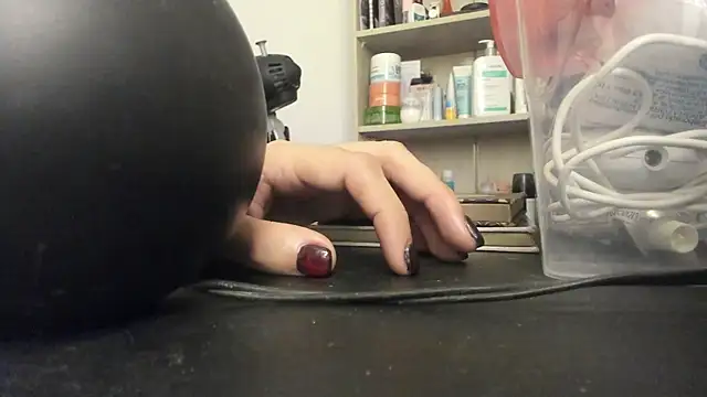 misstresbigcockts online show from May 27, 3:14 am