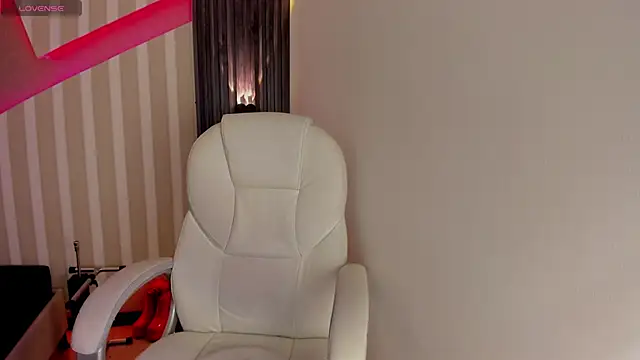 emily layton online show from March 3, 3:20 pm